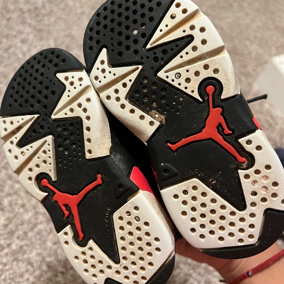 Toddler Jordan Size 6C - Picture 4 of 6